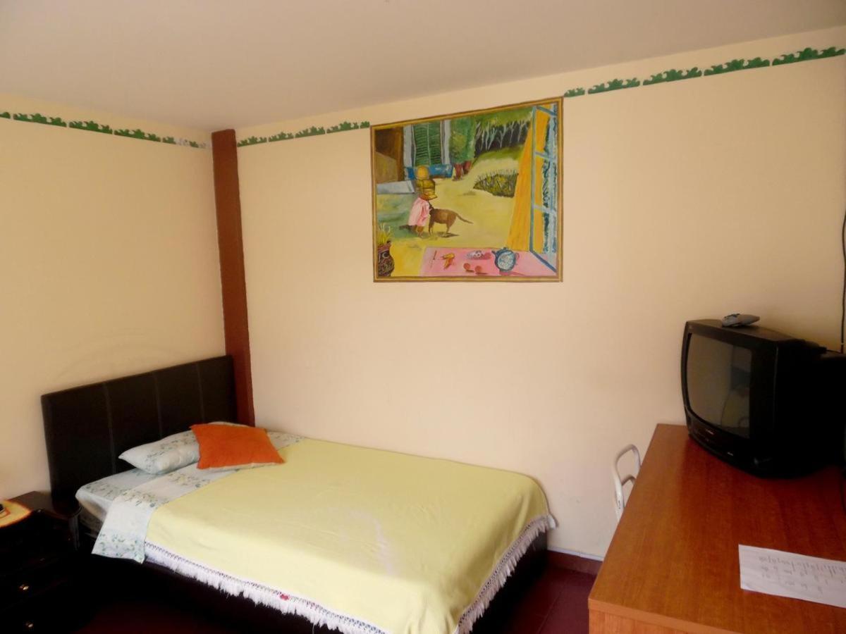 Hostal Rincon Del Turista 오타발로 외부 사진